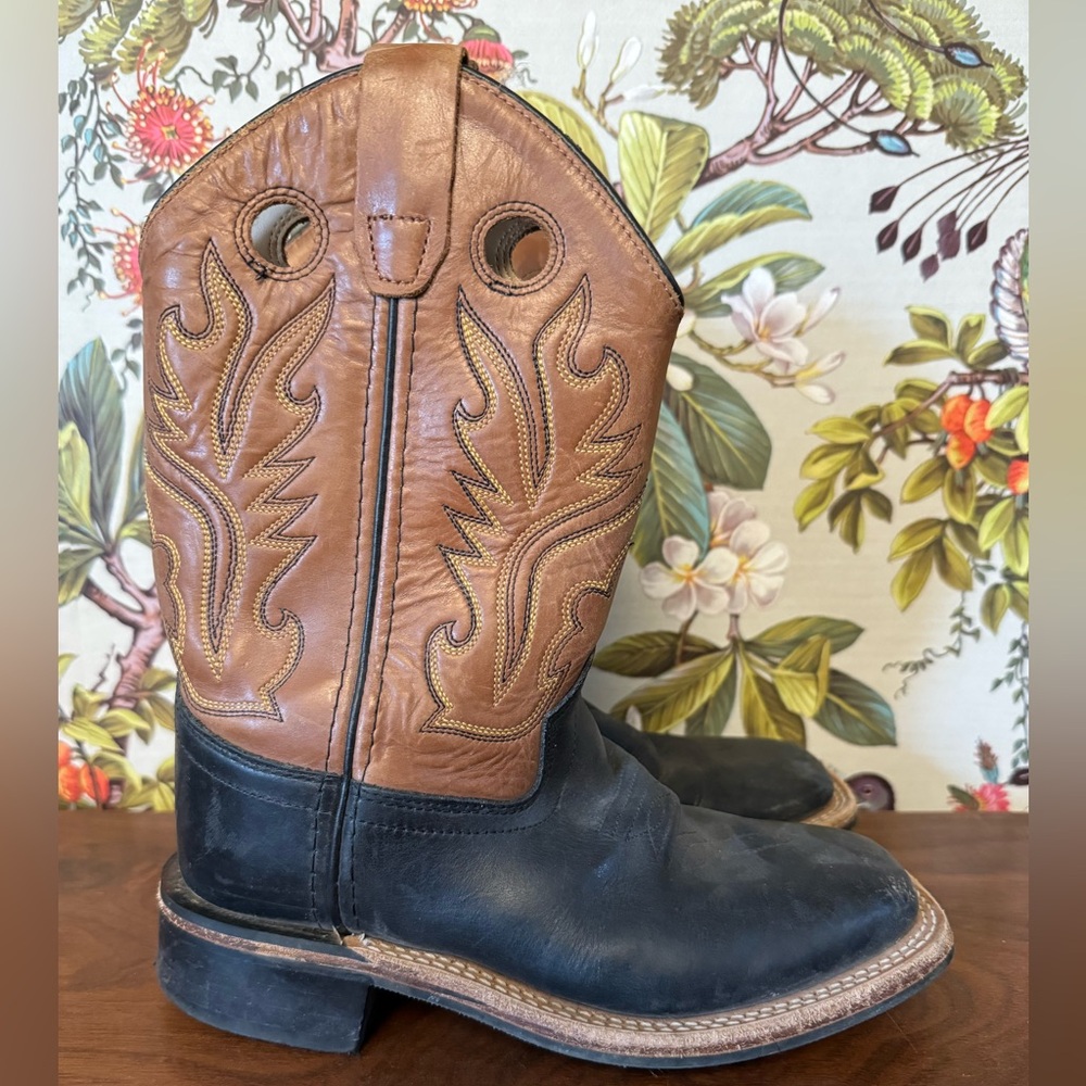 Old west boots